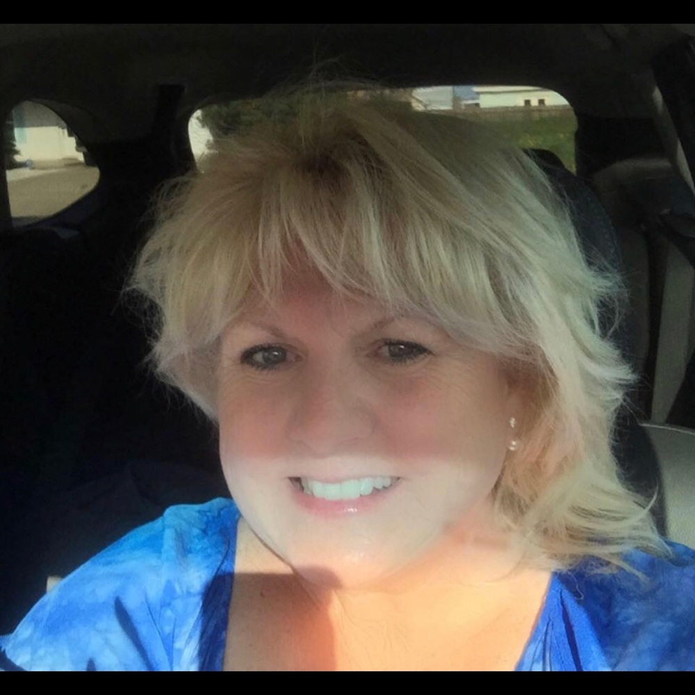 Meet your Posher, Pam